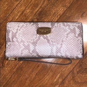 Michael Kors wallet